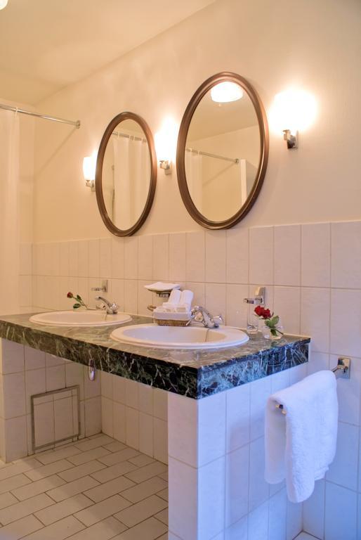 Hotel Keravic Lichtaart Bagian luar foto